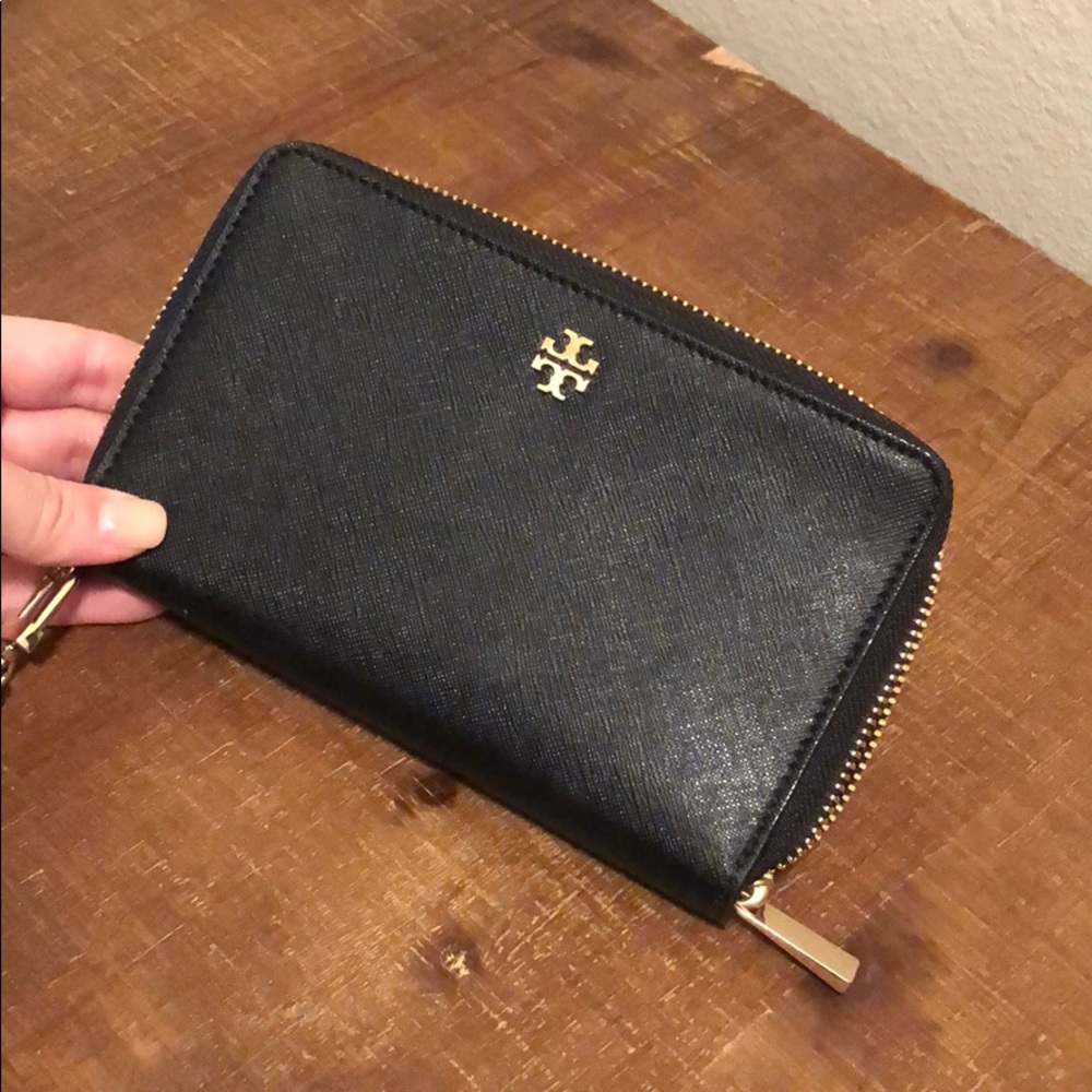 Black & Gold Tory Burch Wallet/Wristlet